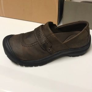 Keen Kaci Full Grain Slip on. GUC